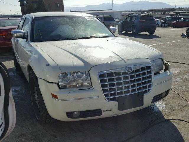 2C3CA5CV1AH297313 - 2010 CHRYSLER 300 TOURIN CREAM photo 1