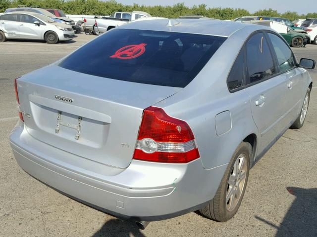YV1MS682252093257 - 2005 VOLVO S40 T5 SILVER photo 4