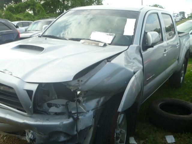 5TEJU62N28Z523620 - 2008 TOYOTA TACOMA SILVER photo 2