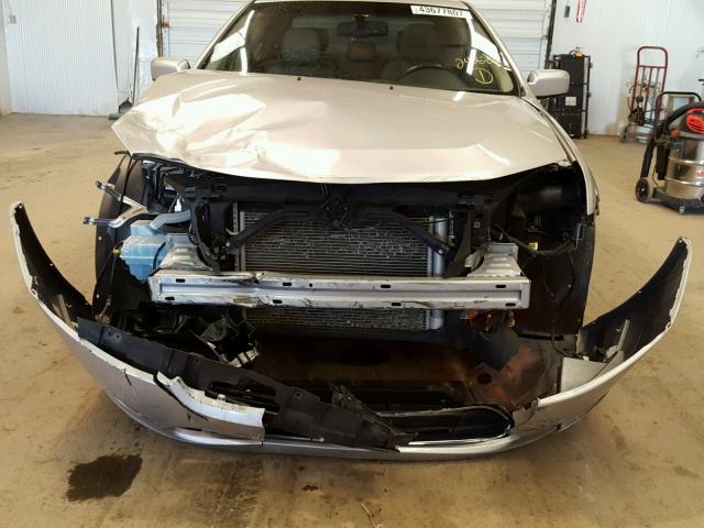 3FAHP0JG3BR242204 - 2011 FORD FUSION SEL SILVER photo 9