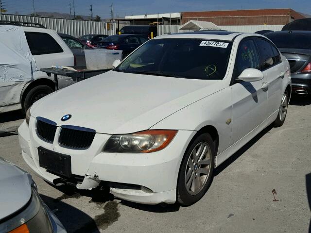 WBAVC53517FZ81624 - 2007 BMW 328 I SULE WHITE photo 2