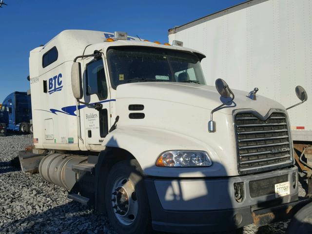 1M1AW09Y1DM031672 - 2013 MACK 600 CXU600 WHITE photo 1