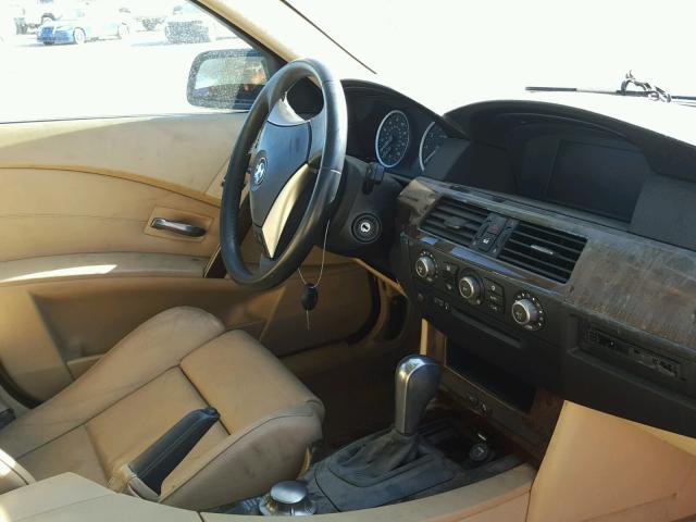 WBANB33545CN67680 - 2005 BMW 545 I BLUE photo 9