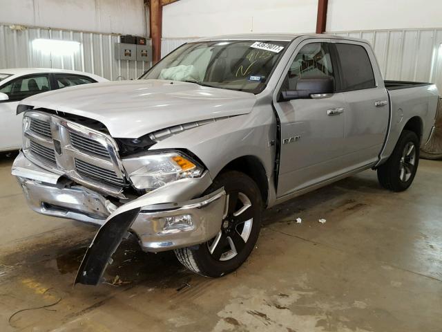 1D3HB13T09S749723 - 2009 DODGE RAM 1500 SILVER photo 2