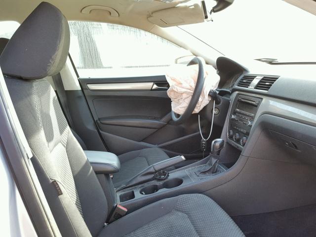 1VWAP7A38DC049708 - 2013 VOLKSWAGEN PASSAT S فضي صورة 5