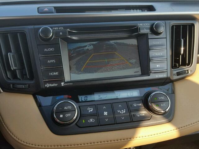 JTMWFREV7HJ126525 - 2017 TOYOTA RAV4 白色 照片 9