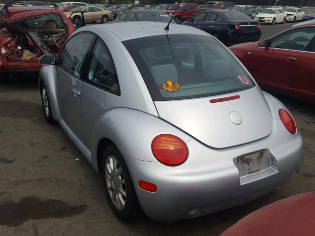 3VWCK21C04M401592 - 2004 VOLKSWAGEN NEW BEETLE 银色 照片 3