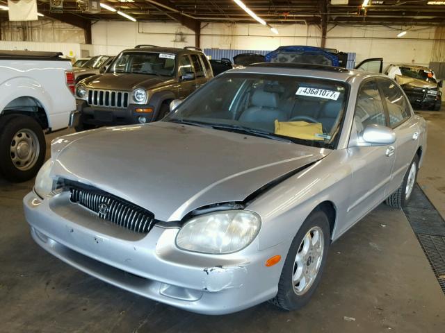 KMHWF35V41A448778 - 2001 HYUNDAI SONATA GLS SILVER photo 2