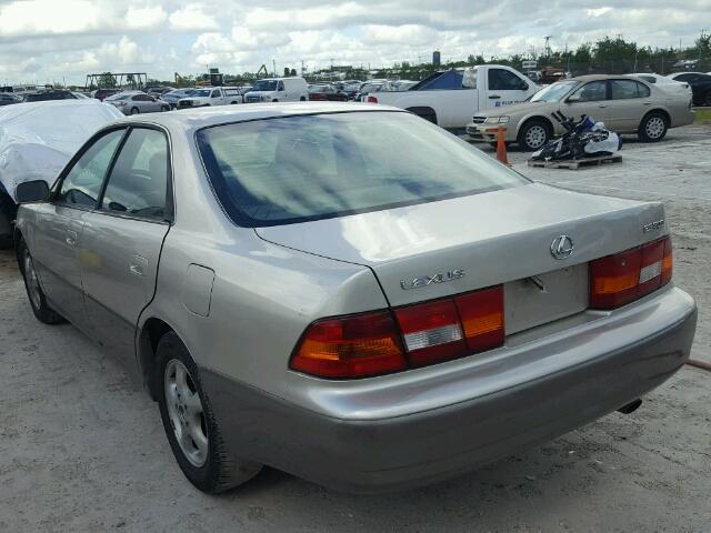 JT8BF28G0X0234507 - 1999 LEXUS ES GRAY photo 3