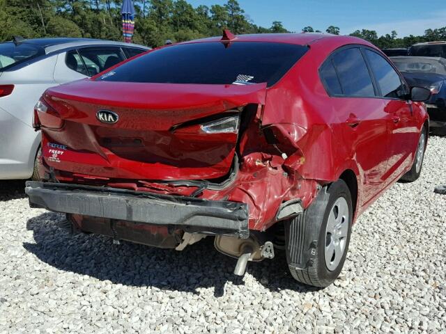 KNAFK4A62G5585995 - 2016 KIA FORTE BURGUNDY photo 4