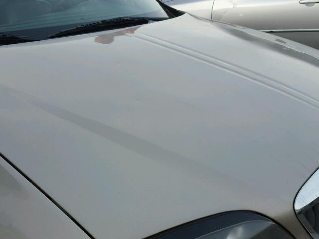 1LNHM86S44Y626572 - 2004 LINCOLN LS 棕色 照片 9