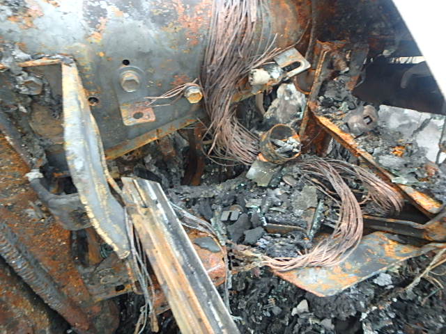 KMHFU45E62A199638 - 2002 HYUNDAI XG 350 BURN photo 8