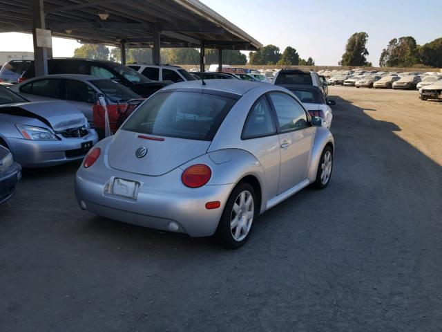 3VWDD21C01M468767 - 2001 VOLKSWAGEN NEW BEETLE ვერცხლისფერი ფოტო 4