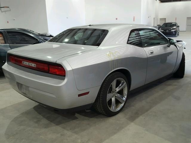 2B3CJ4DV4AH189936 - 2010 DODGE CHALLENGER SILVER photo 4