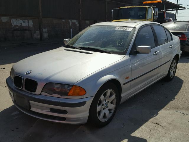 WBAAM3347YFP78343 - 2000 BMW 323 I SILVER photo 2