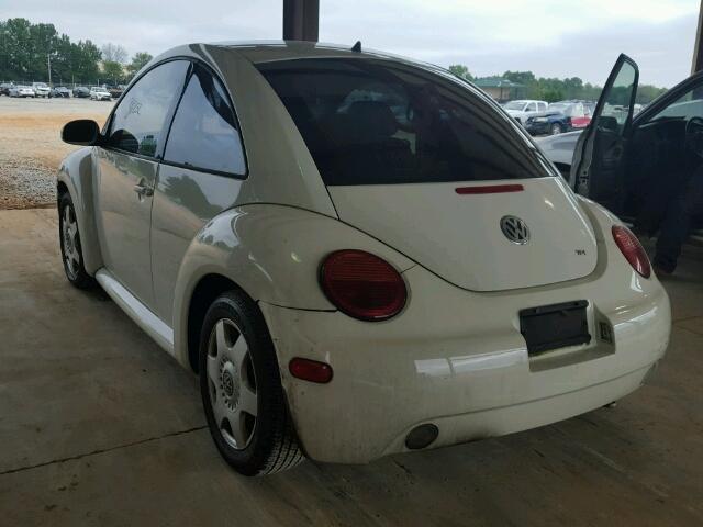 3VWCR31C94M414150 - 2004 VOLKSWAGEN NEW BEETLE WHITE photo 3