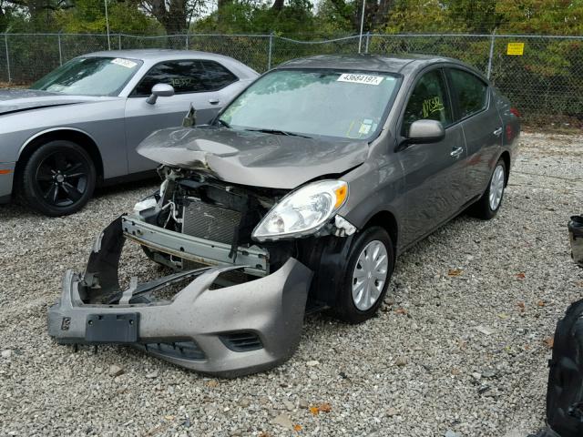 3N1CN7AP4CL879340 - 2012 NISSAN VERSA S GRAY photo 2