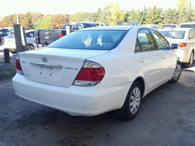 4T1BE32K25U578557 - 2005 TOYOTA CAMRY WHITE photo 4