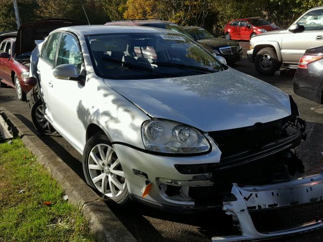 3VWAZ7AJ8AM094540 - 2010 VOLKSWAGEN JETTA LIMI SILVER photo 1