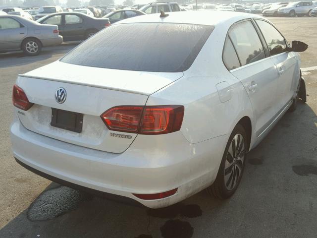 3VW637AJ5DM284498 - 2013 VOLKSWAGEN JETTA HYBR WHITE photo 4