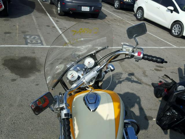 1HFSC3416WA100262 - 1998 HONDA GL1500 C/2 YELLOW photo 5