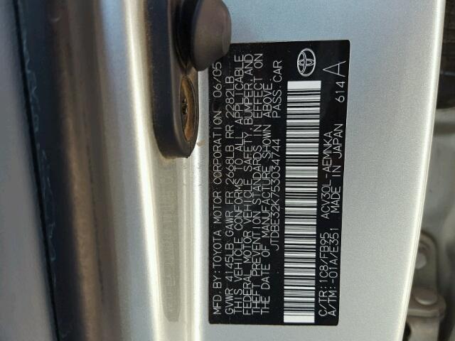 JTDBE32K753034744 - 2005 TOYOTA CAMRY LE ვერცხლისფერი ფოტო 10