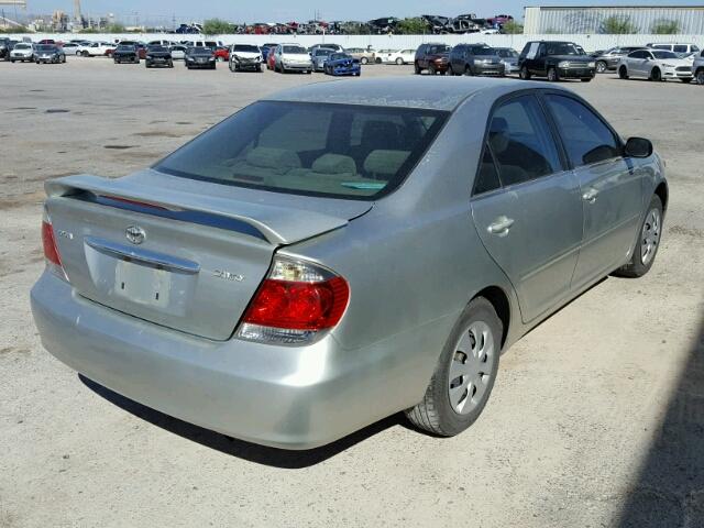 JTDBE32K753034744 - 2005 TOYOTA CAMRY LE ვერცხლისფერი ფოტო 4