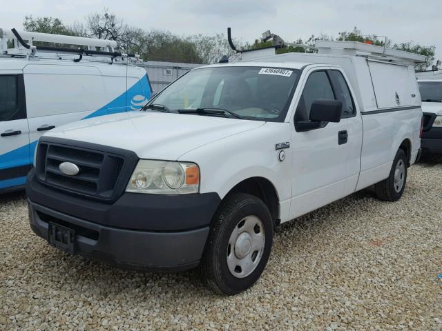 1FTRF12207KD33307 - 2007 FORD F150 WHITE photo 2