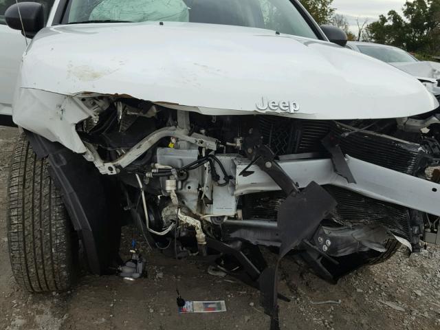 1C4NJDBB7GD789498 - 2016 JEEP COMPASS SP WHITE photo 9