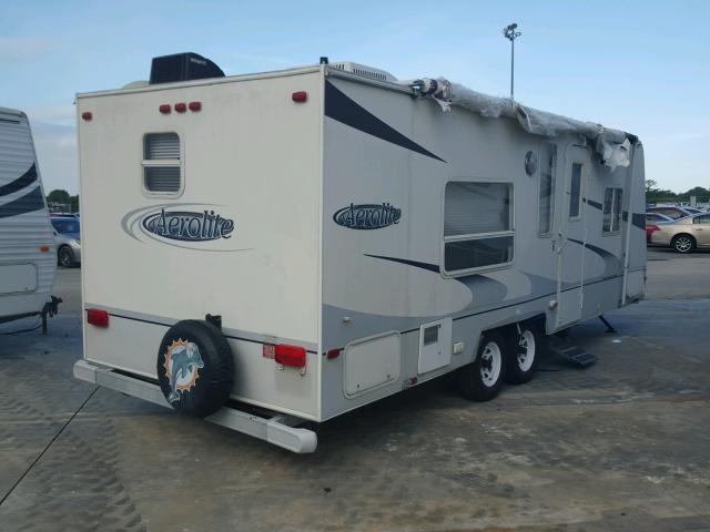 47CTA1L2641111518 - 2004 AECO TT WHITE photo 4