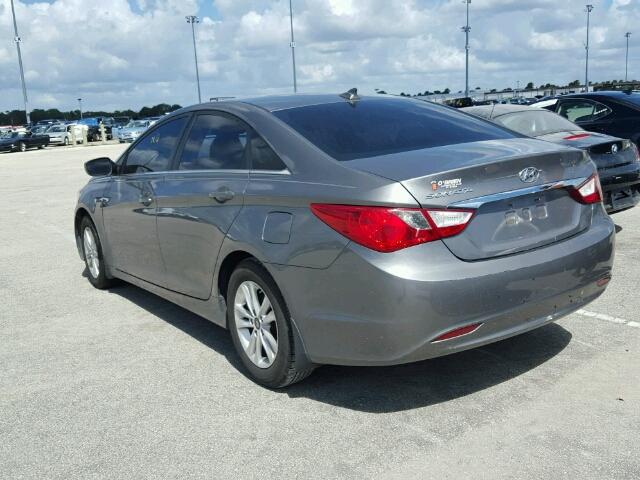 5NPEB4AC0DH735151 - 2013 HYUNDAI SONATA GRAY photo 3