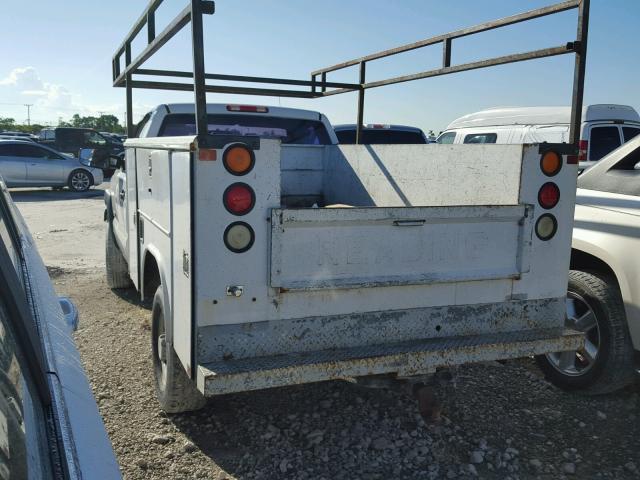 1GBHC24U45E159931 - 2005 CHEVROLET SILVERADO WHITE photo 3