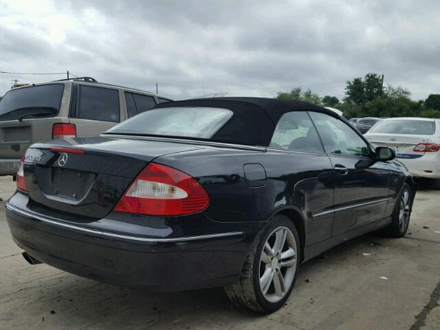 WDBTK56F28T094875 - 2008 MERCEDES-BENZ CLK 350 BLACK photo 4