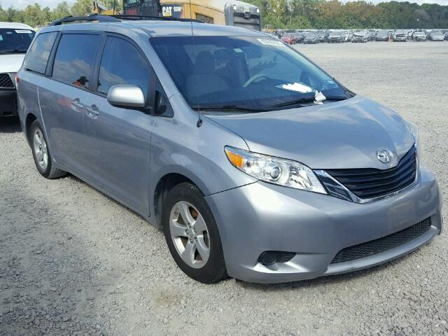 5TDKK3DC2DS397366 - 2013 TOYOTA SIENNA SILVER photo 1