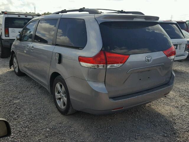 5TDKK3DC2DS397366 - 2013 TOYOTA SIENNA SILVER photo 3