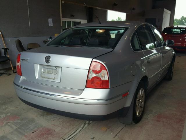 WVWPD63B22P438712 - 2002 VOLKSWAGEN PASSAT GLS SILVER photo 4