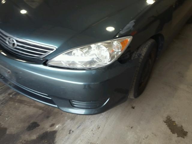 4T1BE30K75U418533 - 2005 TOYOTA CAMRY LE GREEN photo 9