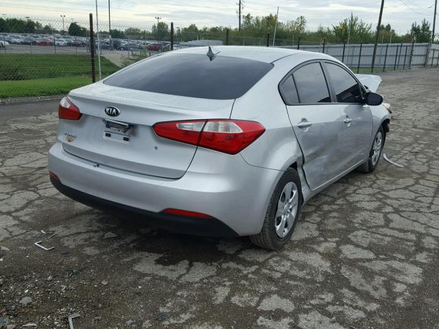 KNAFK4A64F5286491 - 2015 KIA FORTE LX SILVER photo 4