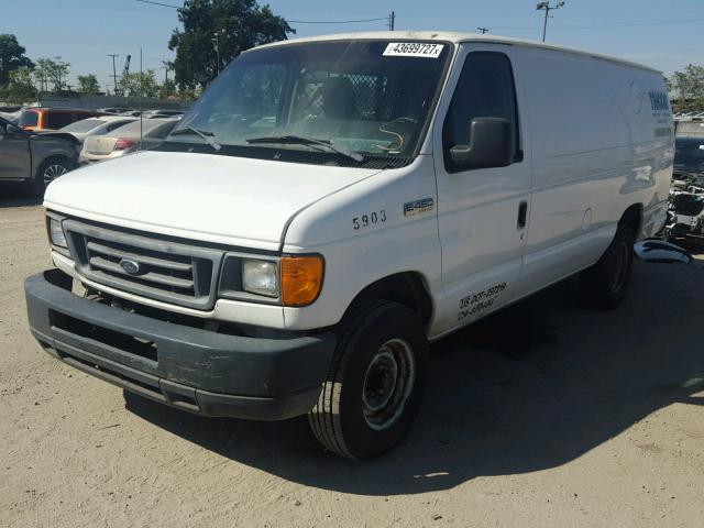 1FTSS34L09DA89924 - 2009 FORD ECONOLINE WHITE photo 2