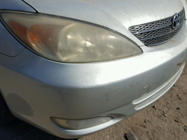 JTDBE30KX30147489 - 2003 TOYOTA CAMRY LE 银色 照片 9