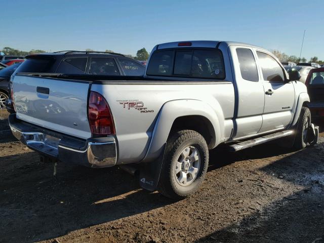 5TEUU42N06Z298547 - 2006 TOYOTA TACOMA SILVER photo 4