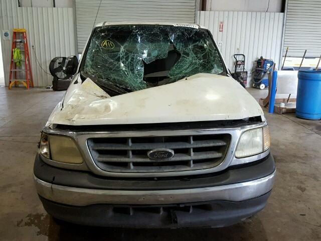 1FTRX17232KA84371 - 2002 FORD F150 WHITE photo 9