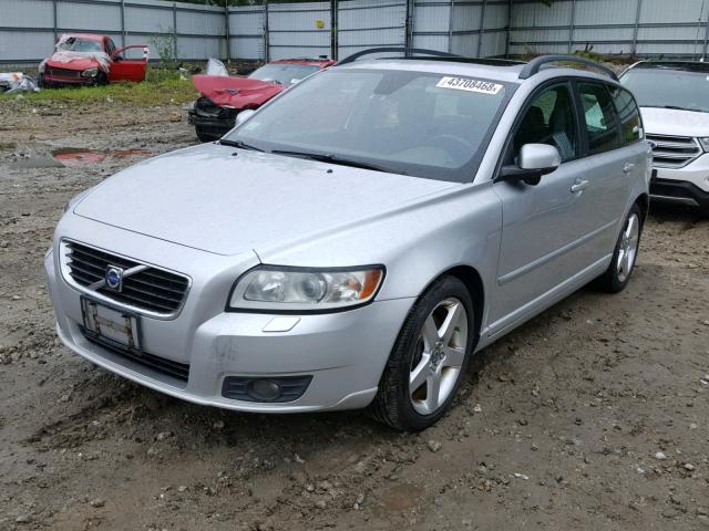 YV1MW390882384916 - 2008 VOLVO V50 2.4I SILVER photo 2