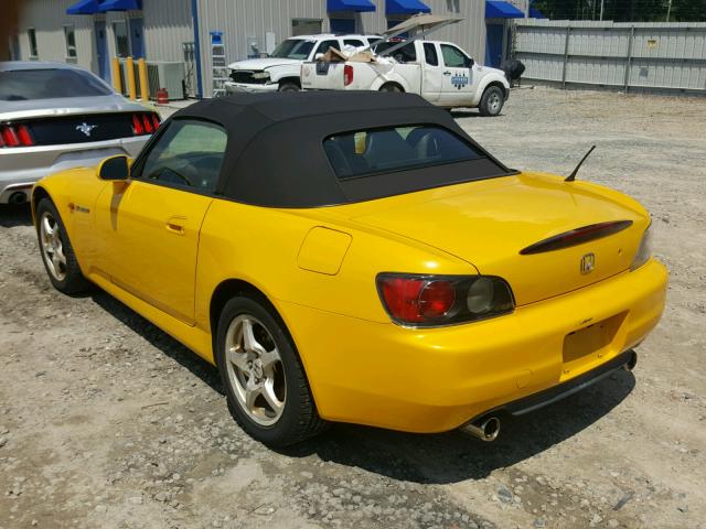 JHMAP11443T006912 - 2003 HONDA S2000 YELLOW photo 3