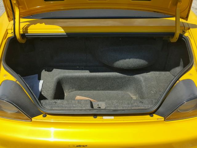 JHMAP11443T006912 - 2003 HONDA S2000 YELLOW photo 6