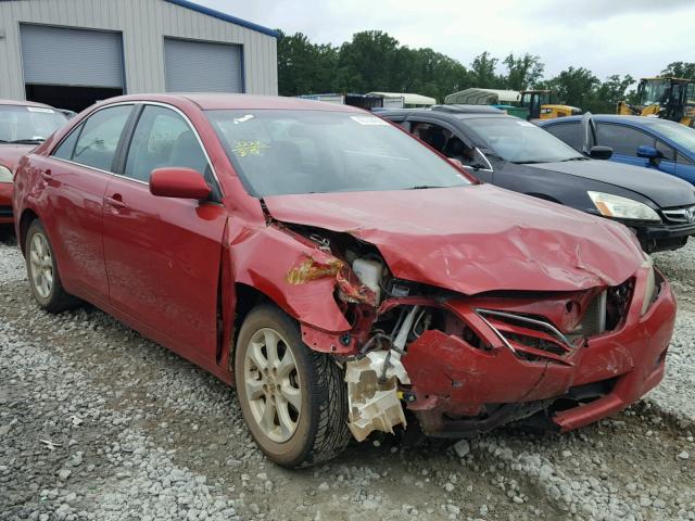 4T1BF3EK4AU112213 - 2010 TOYOTA CAMRY BASE წითელი ფოტო 1