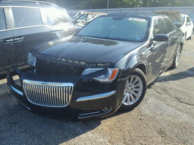 2C3CCAAGXDH657044 - 2013 CHRYSLER 300 BLACK photo 2