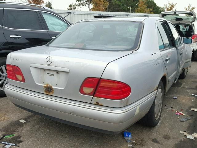 WDBJF55F9VA416965 - 1997 MERCEDES-BENZ E SILVER photo 4