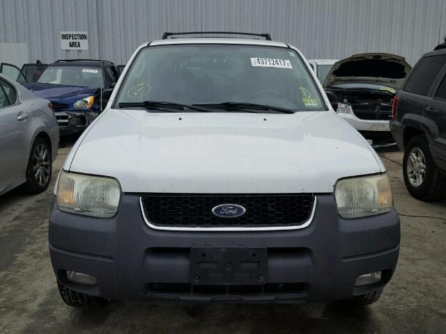 1FMCU93174KA56081 - 2004 FORD ESCAPE XLT WHITE photo 9