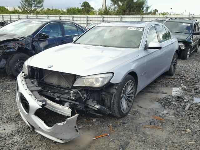 WBAKB4C52CC576528 - 2012 BMW 740 LI SILVER photo 2